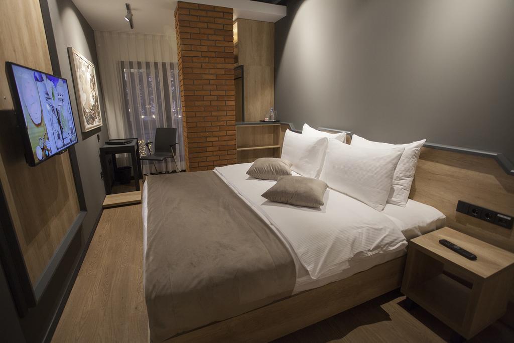 Solun'S Riverside Rooms Szkopje Kültér fotó
